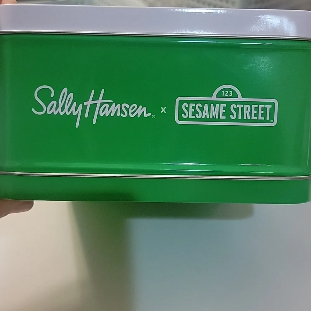 NWT Sesame Street lunch box - Picture 4 of 5